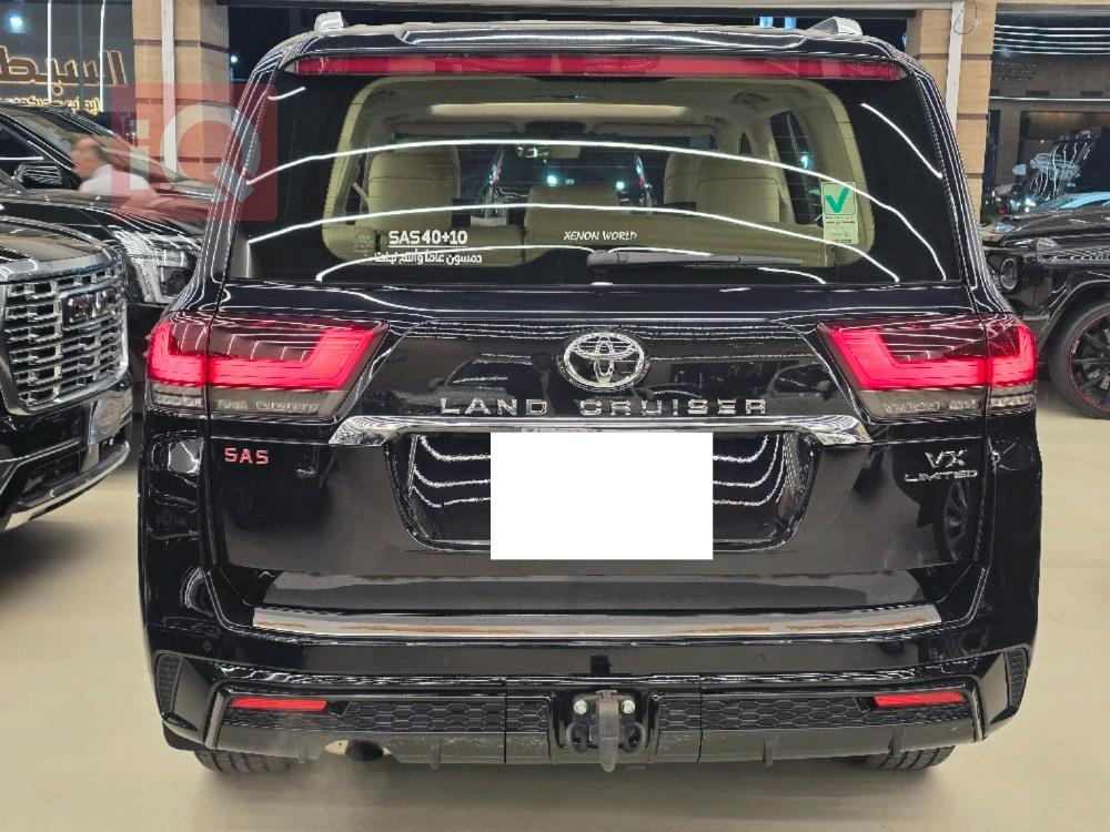 تۆیۆتا لاند کروزەر